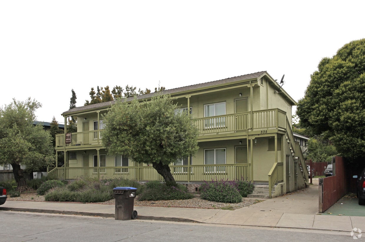 Primary Photo - 335 Felix St