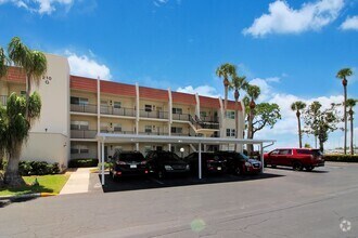 Building Photo - 210 Santa Maria St
