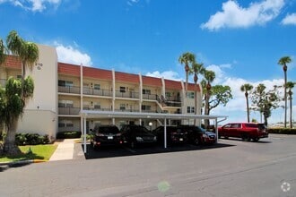 Building Photo - 210 Santa Maria St