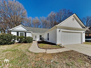 Building Photo - 9016 Oren Thompson Rd