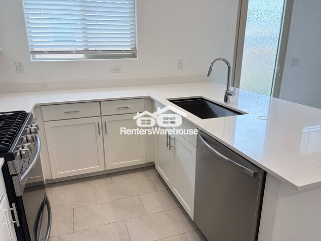 Foto del edificio - 4152 E Austin Dr