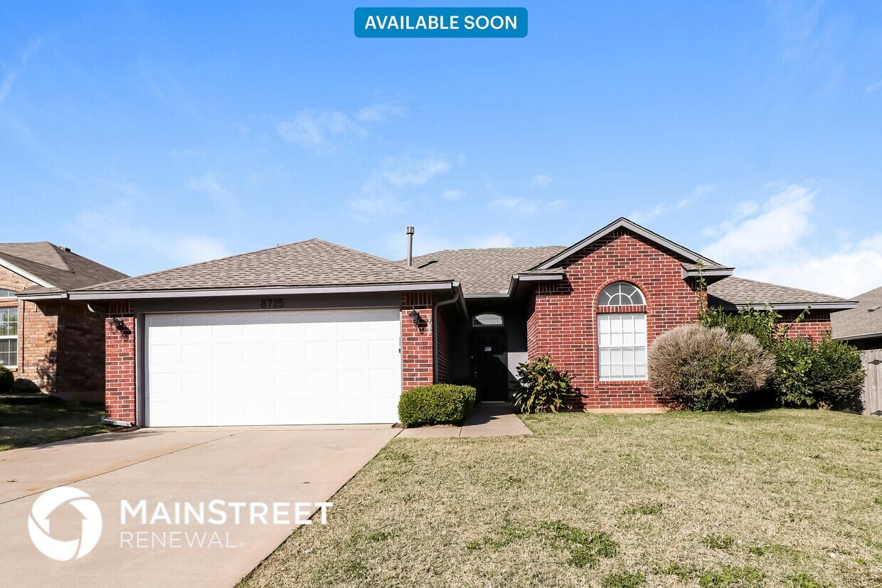 Foto principal - 8725 NW 85th St