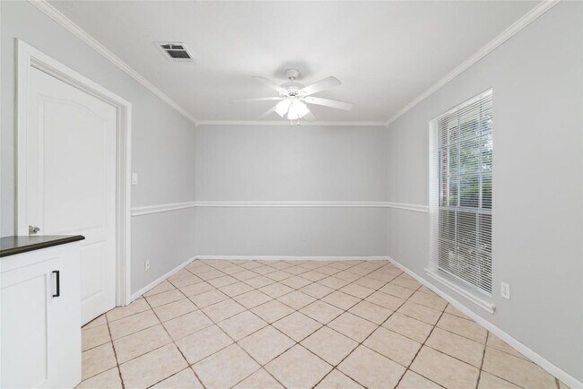 Comedor formal - 25602 Oakhurst Dr