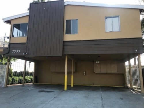 Primary Photo - Comstock