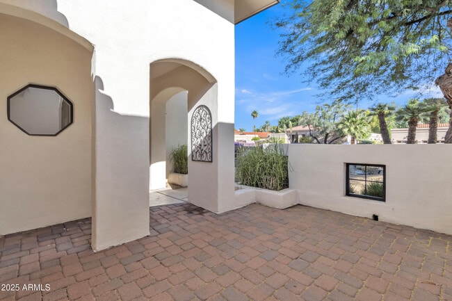 Building Photo - 10424 E Cannon Dr