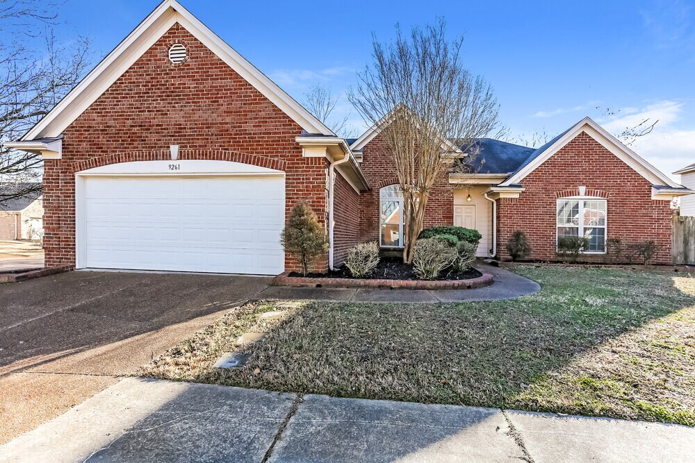 Foto principal - 9261 Speerberry Ln