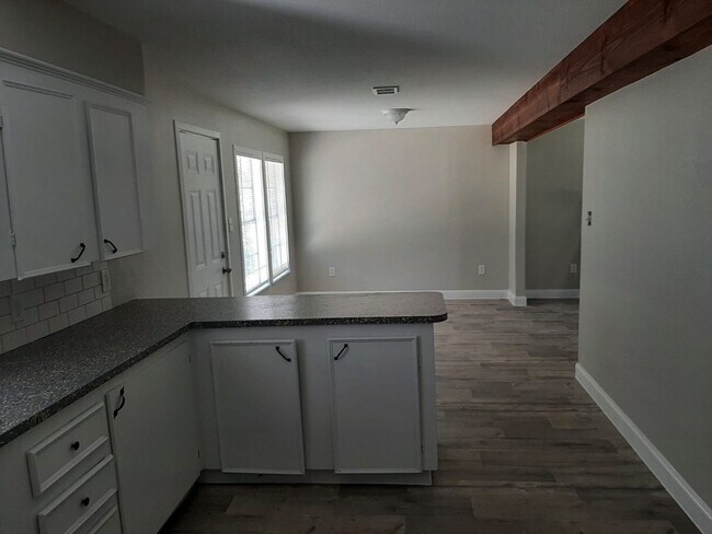 Foto del edificio - Comfortable house located at Vidor