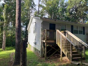 Building Photo - 2110 Golf Terrace Dr