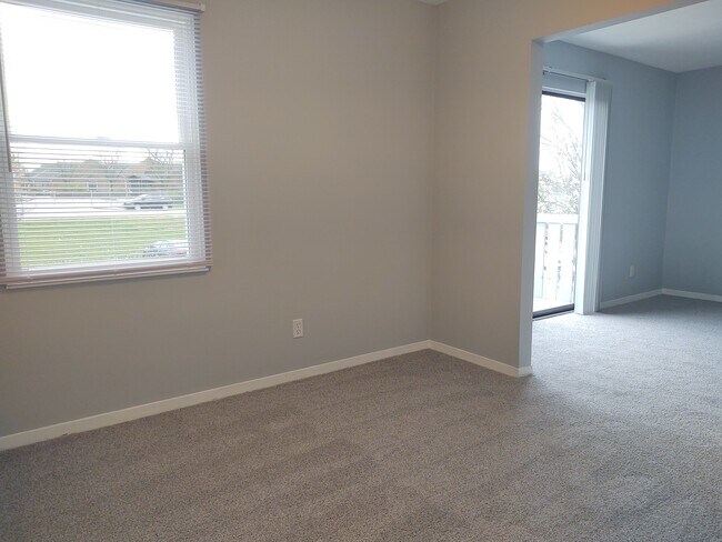 Foto del edificio - Kingsgate Village