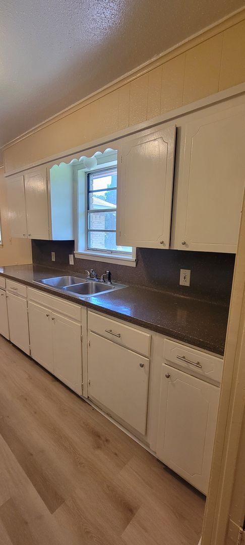 Foto del edificio - This Home has it ALL! 4 bedroom/2 bath