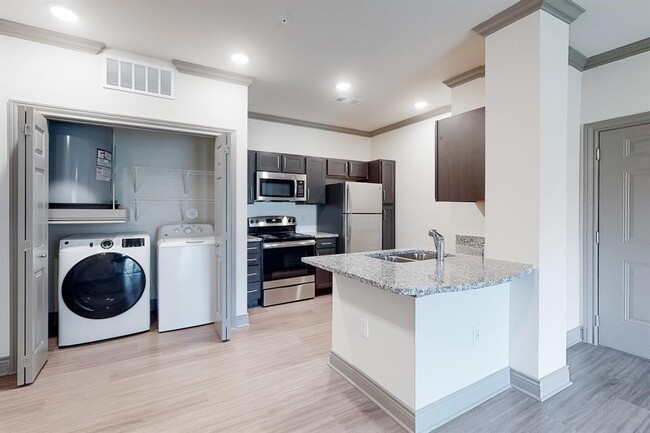 Foto del edificio - 2100 Kilgore Pkwy