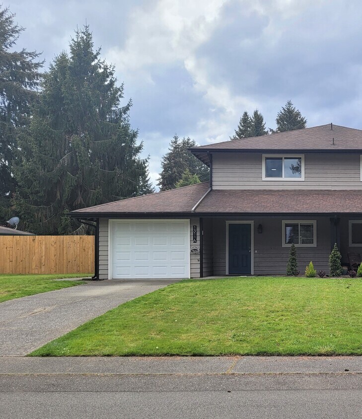 1311 Glen Mary Dr SE, Lacey, WA 98503 Townhouse for Rent in Lacey, WA