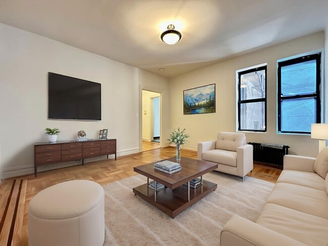 Building Photo - 282 Cabrini Blvd