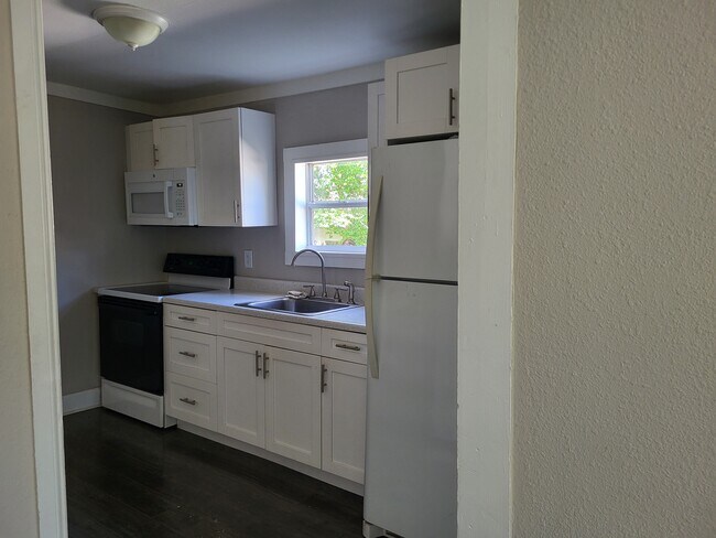 Foto del edificio - 1523 w hiawatha st