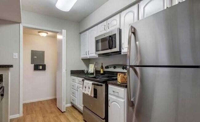 Foto del edificio - 3 bedroom in Sugar Land TX 77478
