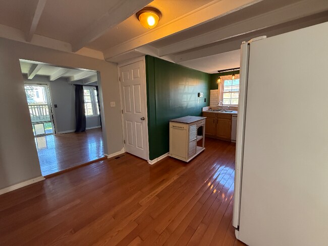 Foto del edificio - 1624 Porter Ave