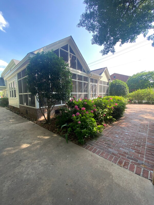 Foto del edificio - 601 Glenmar Ave