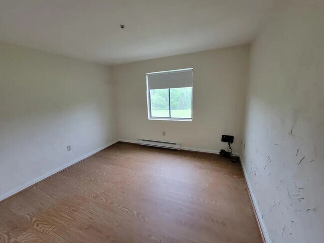 Foto del edificio - 226 Swanson Rd