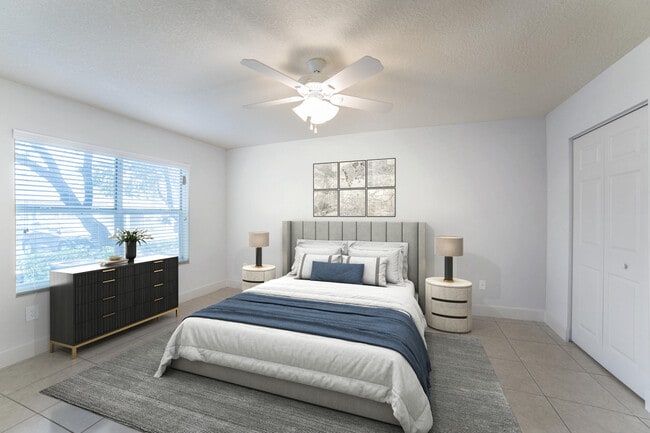 Building Photo - Club Caribe Apartments SPRING SPECIAL