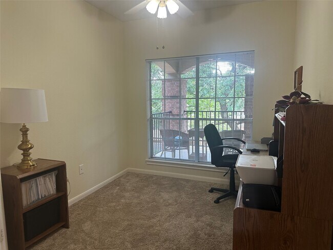 Foto del edificio - 2815 Kings Crossing Dr