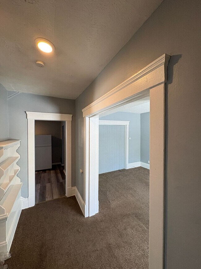 Building Photo - Move-In Ready 5-Bedroom Home in Prime Barberton Location