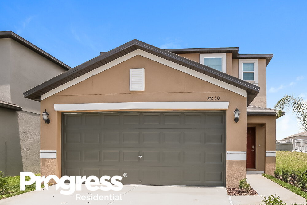 7230 Spring Snowflake Ave, Palm RiverClair Mel, FL 33619 House for