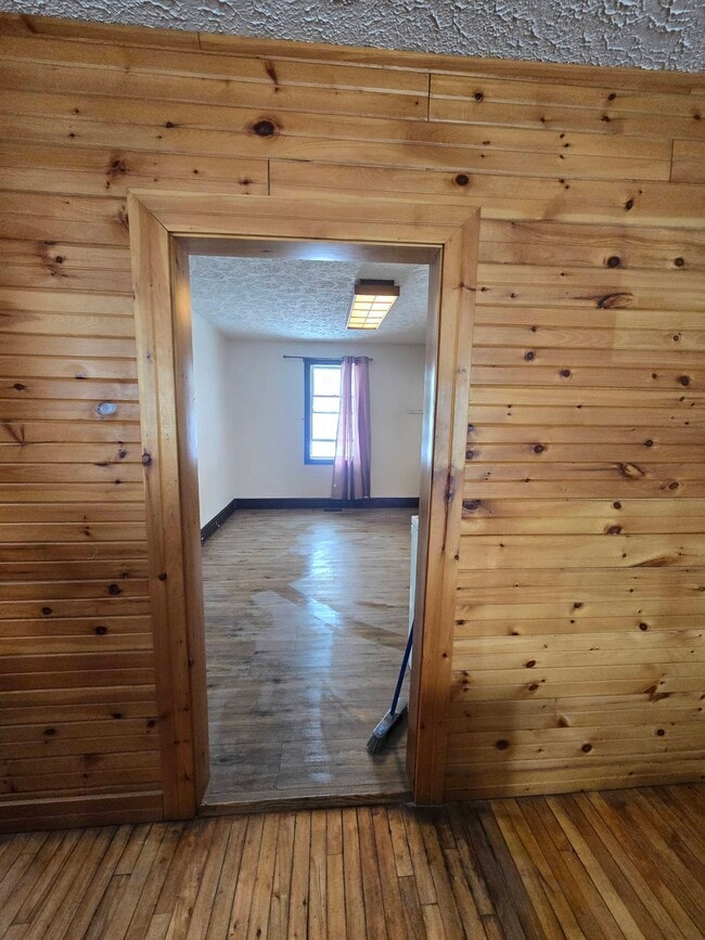 Building Photo - 278 Hazel St