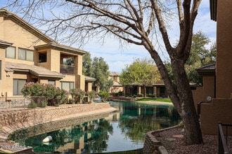 Building Photo - 705 W Queen Creek Rd