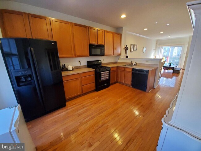 Building Photo - 434 Fort Hill Cir