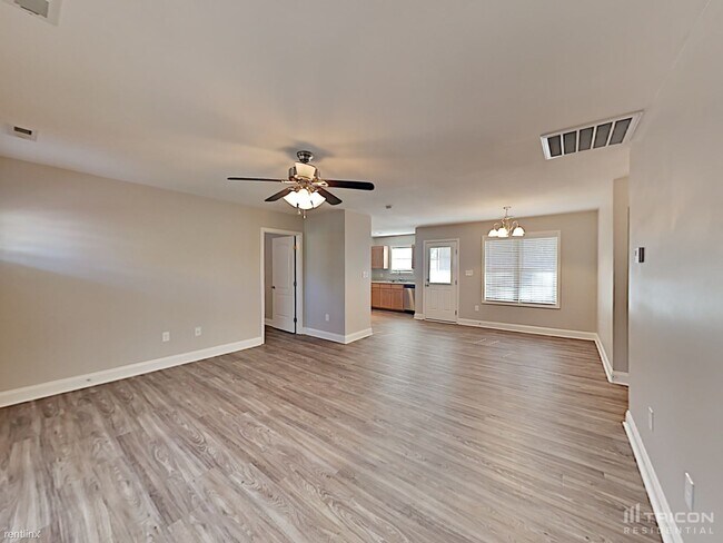 Building Photo - 1038 Gerry Court