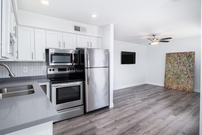 Foto del edificio - 3131 E Fairmount Ave