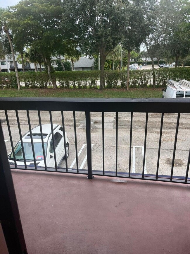 Foto del edificio - 6053 10th Ave N