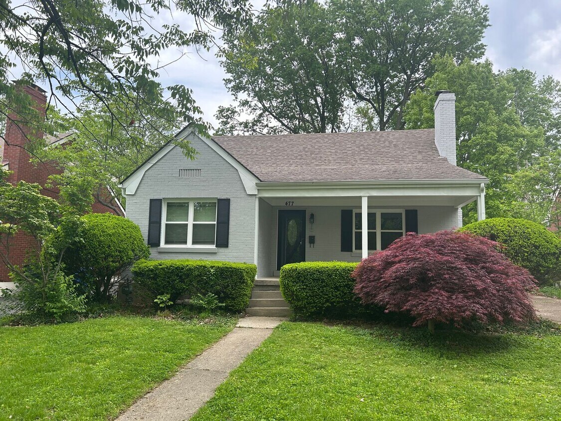 Primary Photo - Spacious 4 bedroom 1 Bath Home with Tons o...