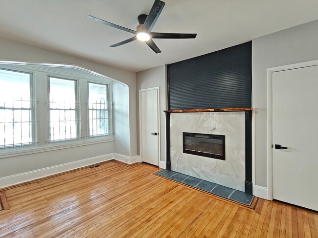 Building Photo - 114 S 54th St