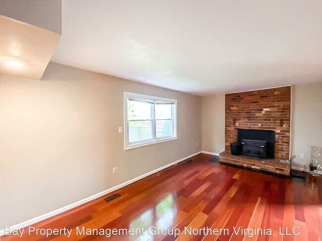 Building Photo - 4 br, 2.5 bath House - 4531 Briarton Dr