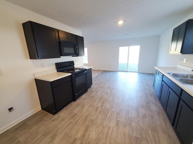 Foto del edificio - 15 Clinchfield Ct