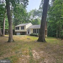 Building Photo - 2509 Foxcroft Way