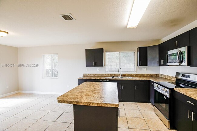 Foto del edificio - 13660 SW 253rd St