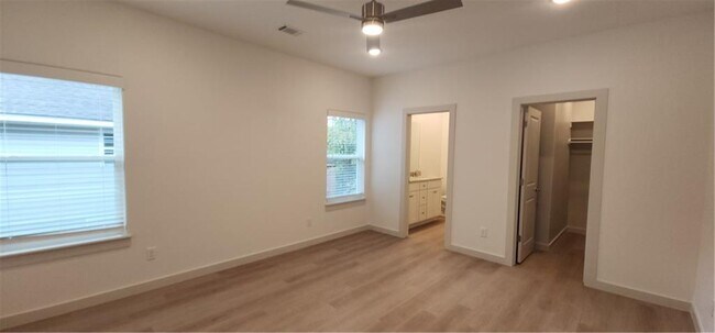 Building Photo - 14 Laceby Ln