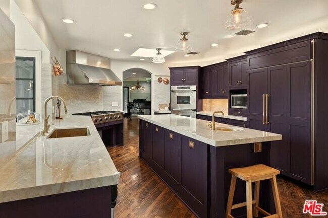 Foto del edificio - 6 Buckskin Ct