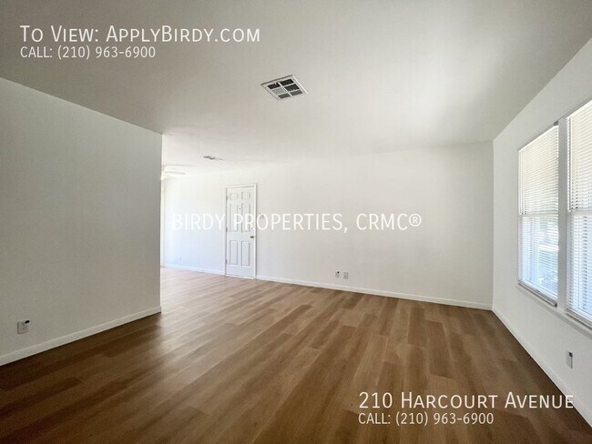 Foto del edificio - *2-bed, 1-bath Home in Southeast San Anton...