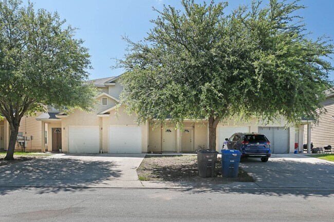 Foto del edificio - Kingsbury Townhome Northwest Medical Cente...