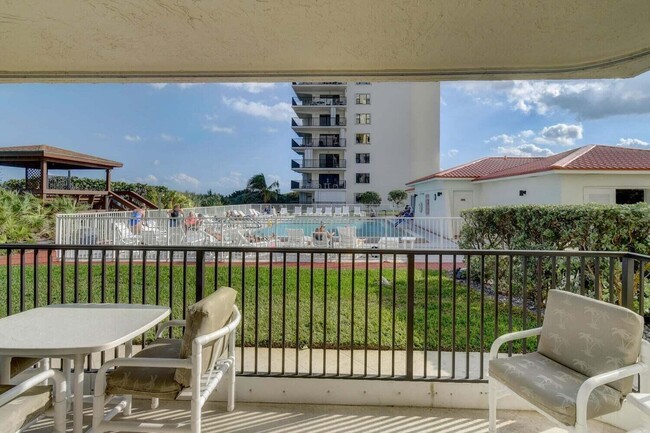 Building Photo - 9400 S Ocean Dr