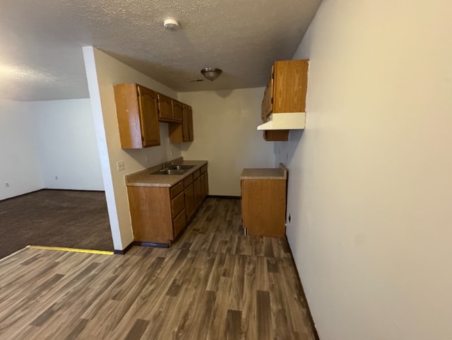 Building Photo - 3503 Falling Springs Rd