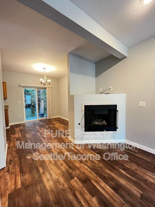 Foto del edificio - 617 7th St SE