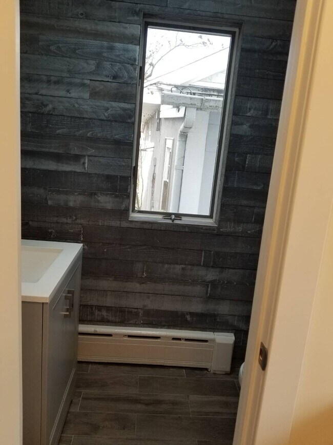 Building Photo - 77 Pilot St