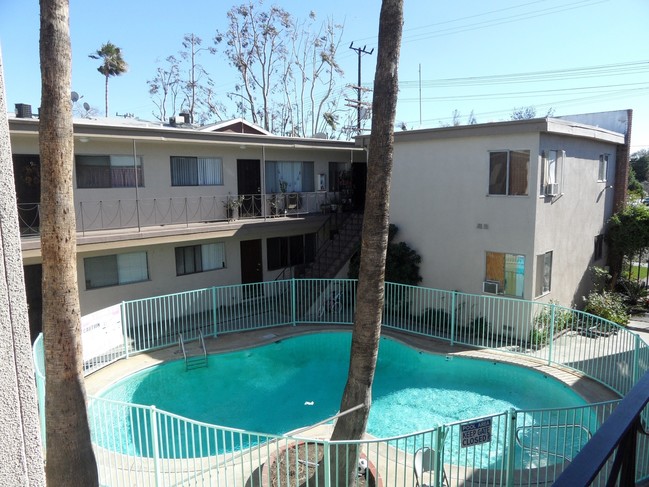 Building Photo - Vanowen Street Apartments