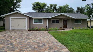 Building Photo - 1718 Cardinal Dr