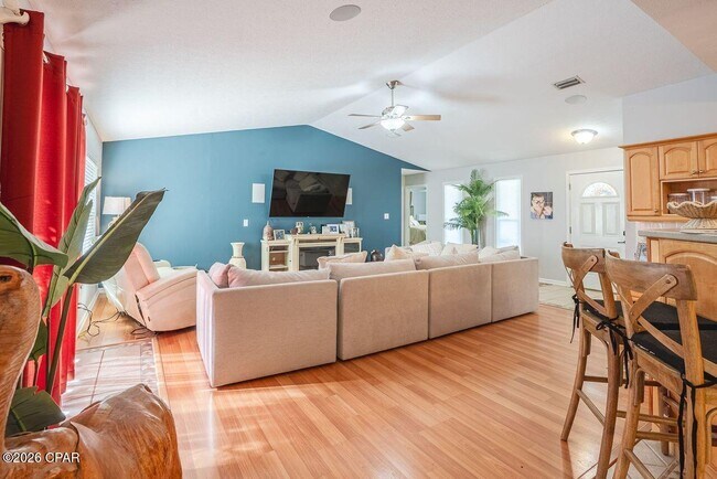 Building Photo - 6224 Seminole Dr