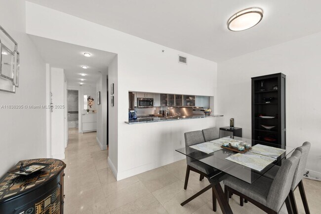 Foto del edificio - 540 West Ave